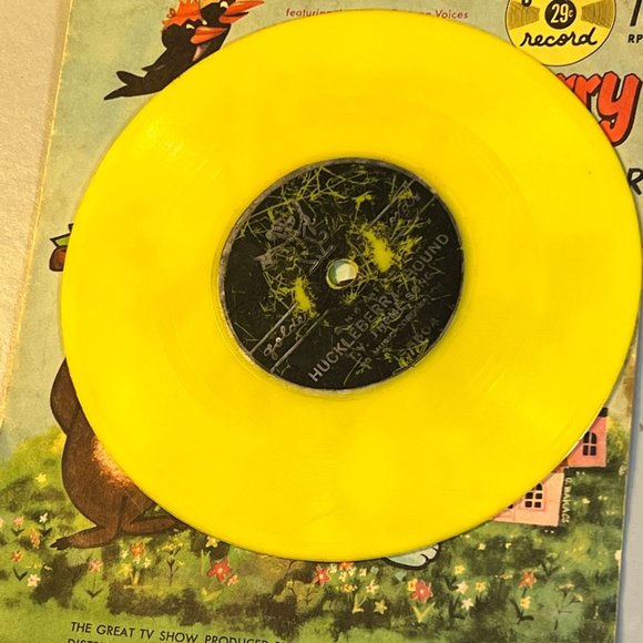 LITTLE GOLDEN RECORDS Huckleberry Hound & His Friends (45 RPM) AND Huckleberry H - Picture 11 of 12